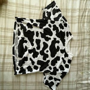 M Hot Topic Cow Print Crop